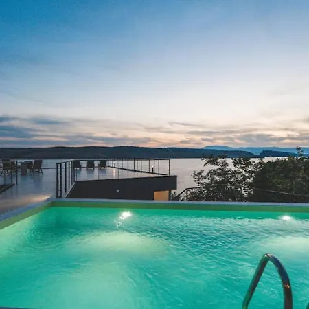Villa Luxury Mihaela Beachfront By Guide Crikvenica