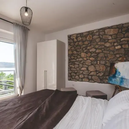 Luxury Mihaela Beachfront By Guide *