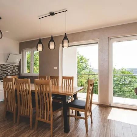 Luxury Mihaela Beachfront By Guide Villa *